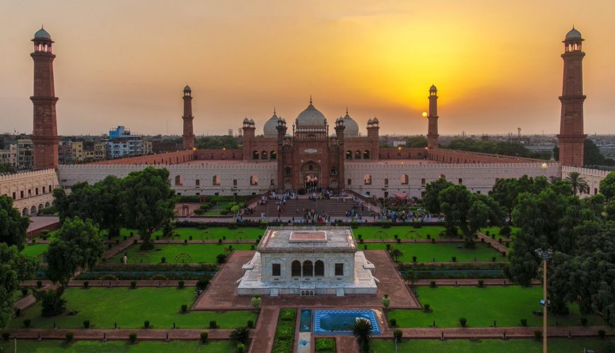 Badshahi Mosque