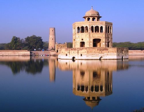 Hiran Minar